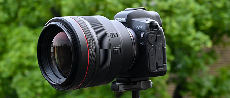 Prime Lens Canon RF 85mm f/1.2 L USM Prime Lens Canon RF 85mm f/1.2 L USM