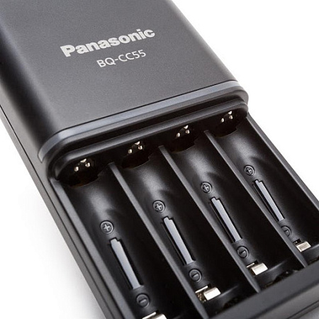 Panasonic "Smart-Quick" Charger 4-pos AA/AAA + 4AA 2500mAh, K-KJ55HCD40E Panasonic "Smart-Quick" Charger 4-pos AA/AAA + 4AA 2500mAh, K-KJ55HCD40E
